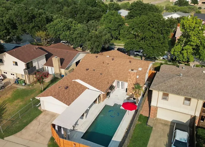 Spectacular 4Br 2,5Ba Holiday Home With Pool And Grill