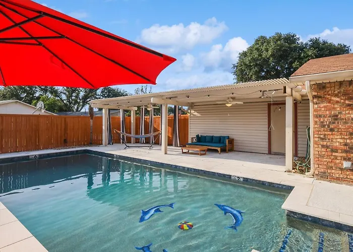 Spectacular 4Br 2,5Ba Holiday Home With Pool And Grill