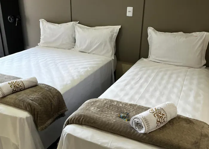 Hotel Aris