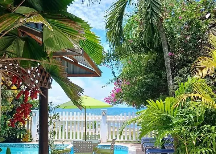 Hotel Capitan Playa Tela