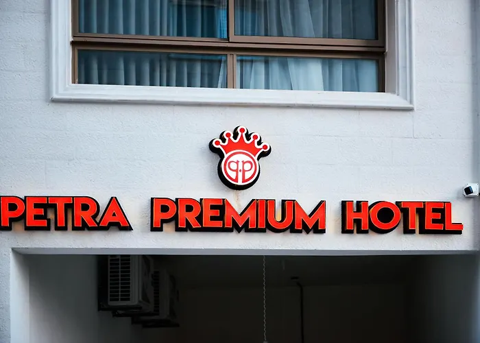 Petra Premium Hotel