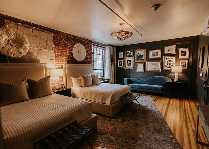 Hatchery Hotel&Event Center