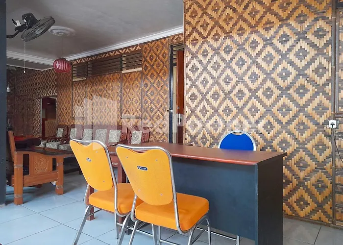 Lh101 Guest House Syariah Near Makam Sunan Bonang Redpartner