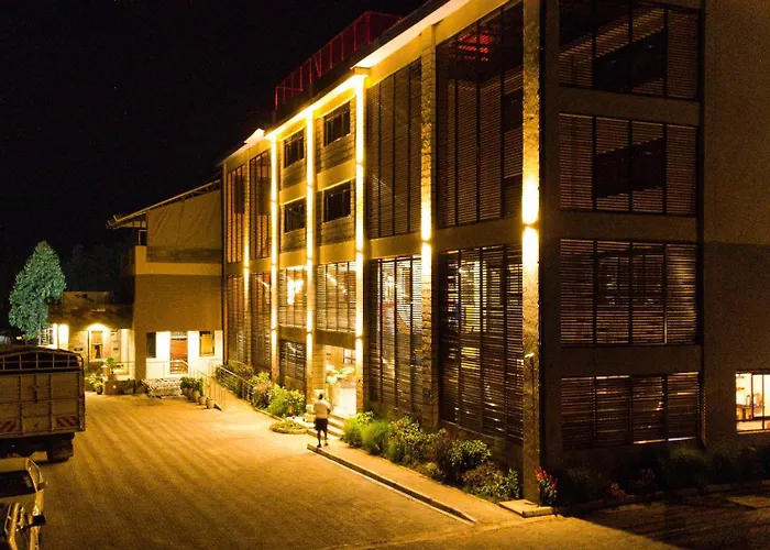 Enkipai Hill Hotel