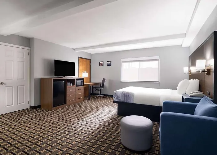 Americinn Woodstock Il