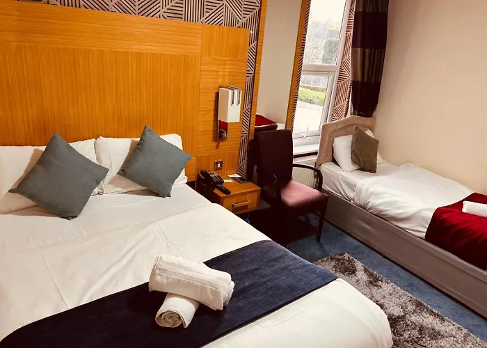 Acorn Lodge Hotel Gatwick & Parking