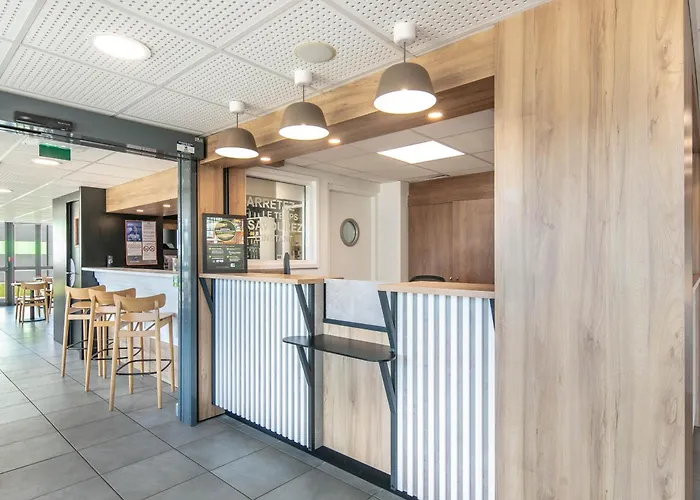 B&B Hotel Lyon Aeroport Saint-Quentin-Fallavier