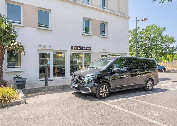 B&B Hotel Marseille Aeroport Saint-Victoret