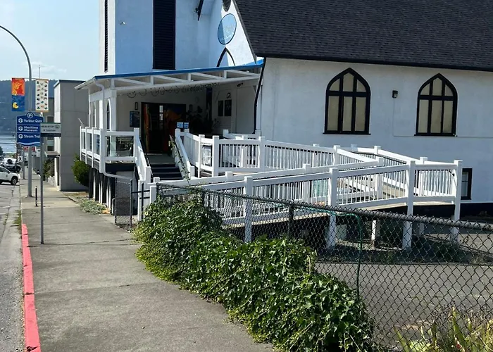 Char'S Landing Hostel