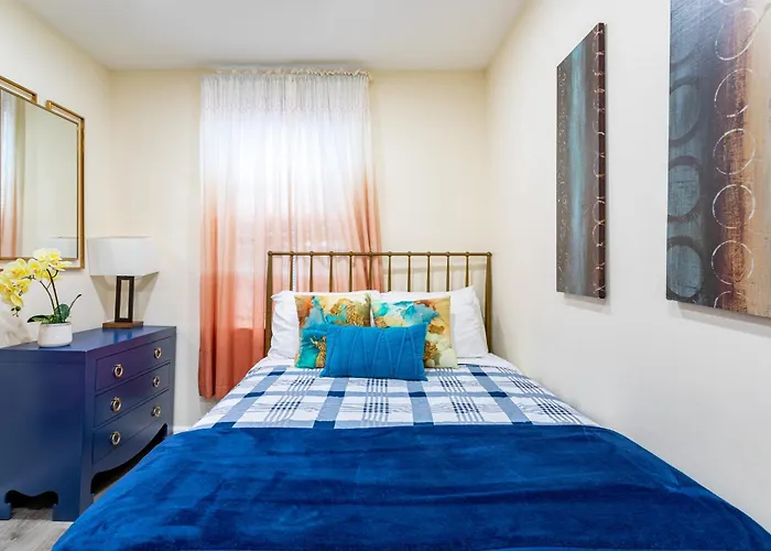 Upscale Relax 2 Bedroom Near Yankee Stadium 14 Min Drive