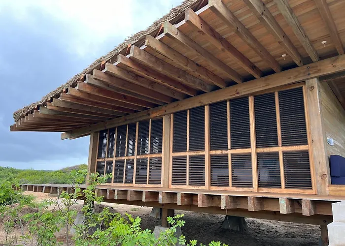 Punta Pajaros Hotel