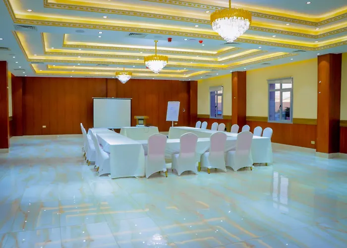 Jees Hotel