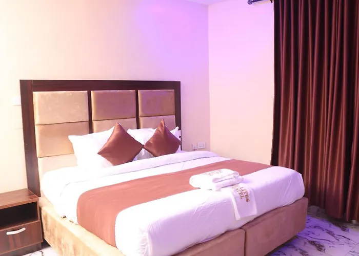 De-Lites Hotel