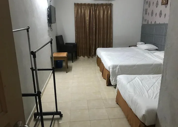 Lily Budget Hotel
