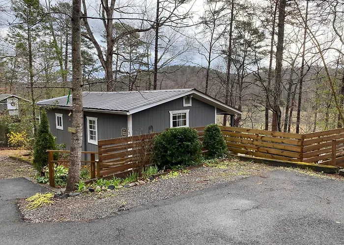 Convenient Cottage-Hot Tub, 4 Minutes To Dahlonega