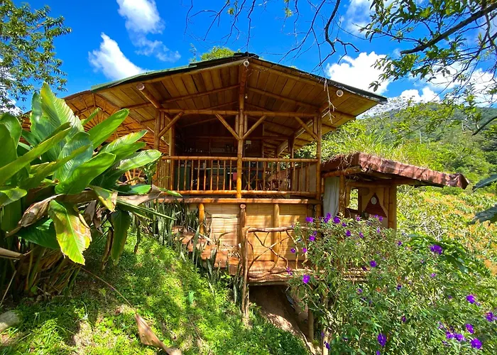 Aracari Ecolodge