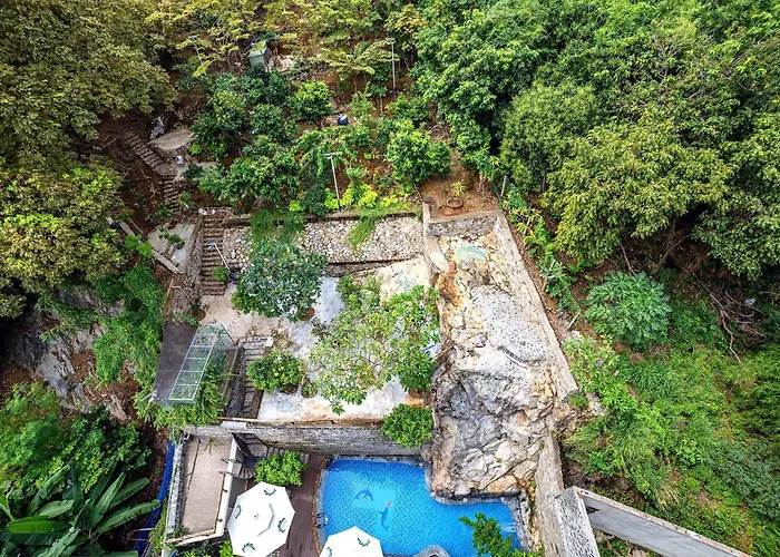 Green Lp Hotel & Apartment