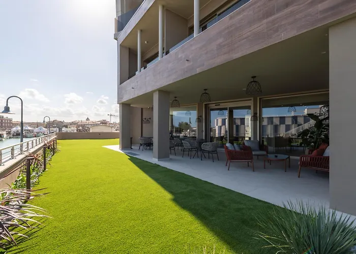 Visionair Suites & Spa