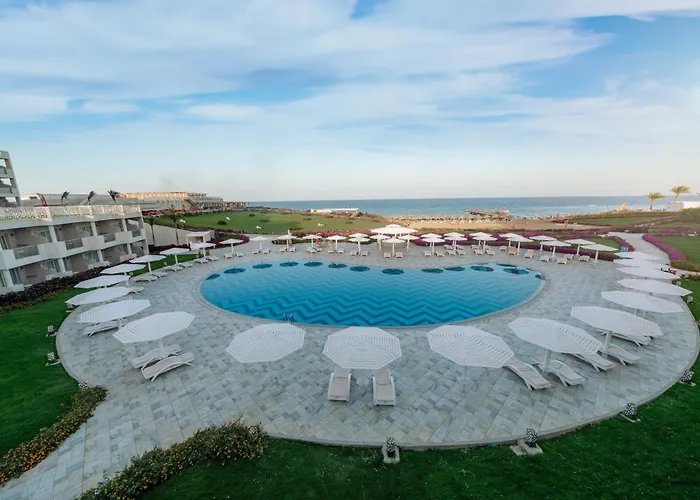 Sirena Beach Resort & Spa