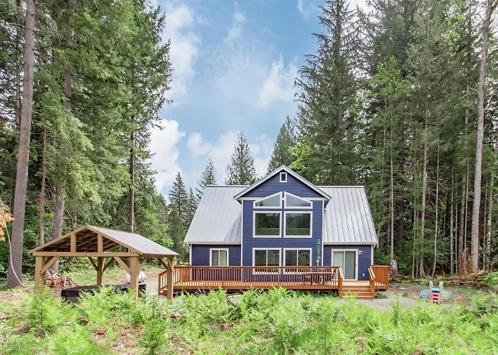 Timbers Edge | Quaint Oasis ~ Hot Tub ~ Ev Charger