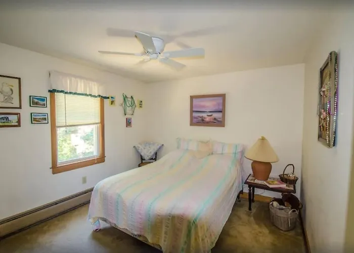 Centrally Located Spacious 3 Bedroom