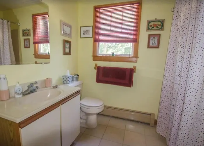 Centrally Located Spacious 3 Bedroom