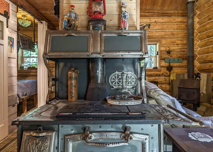 Elkhorn Lodge | Wifi, Pet Friendly, Ac