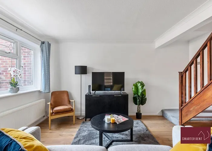 Guildford - Two Bed House