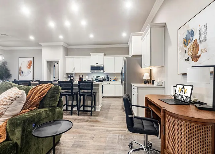 3 Kings Pet-Friendly Near Golf & Business Hub