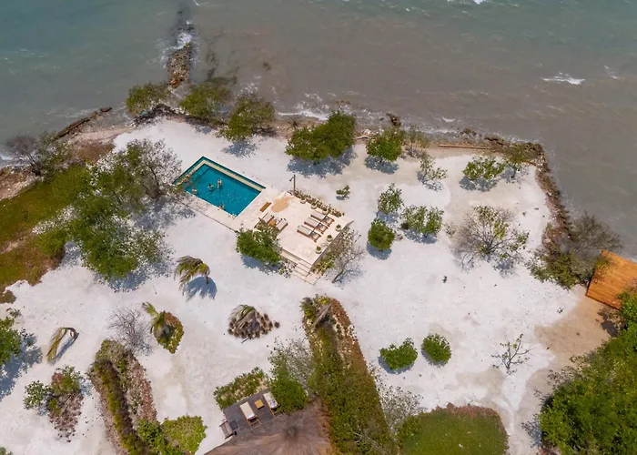 Acasi Rustic Beach