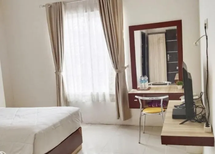 Khariz Hotel