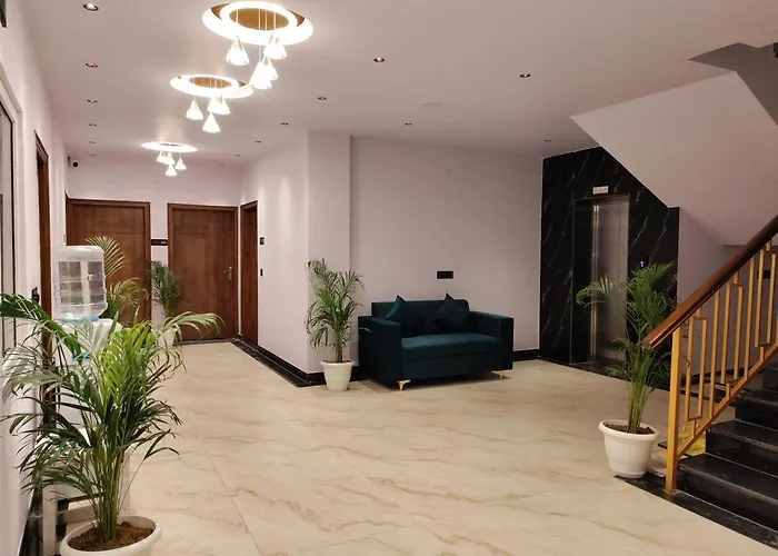 Emerald Suites