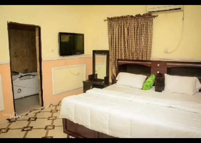 6A Resort Ltd