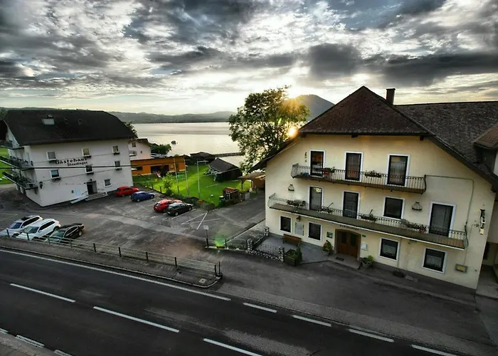 Gasthof mit Seeterasse&Appartements Zur Landeroith