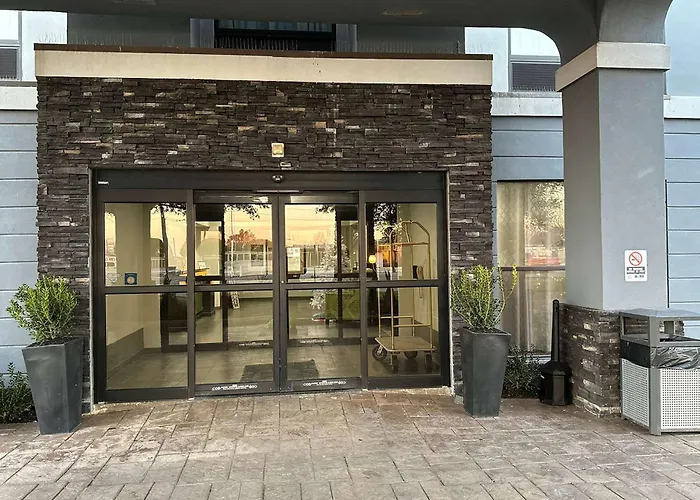 Ramada By Wyndham Burkburnett - Wichita Falls