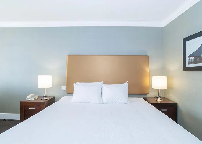 Sandman Hotel Vernon