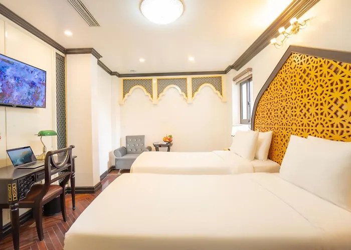 Du Palace Hotel&Travel