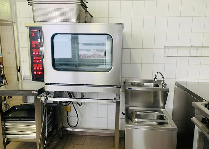 Haus Rosenbaum Am Rennsteig Gruppenhaus - Pension - Ferienhaus Bis 50 Personen