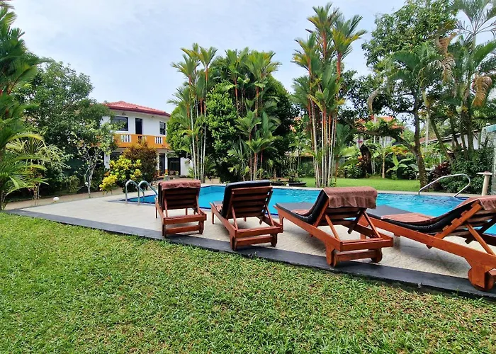 E & C Guesthouse