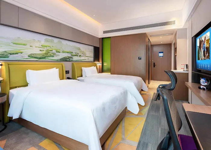 Hampton By Hilton Zhangjiajie Tianmen Mountain -Situated Opposite The Tianmen Mountain Cable Car Station -Provide Free Airport Shuttle Service - English-Speaking Customer Service