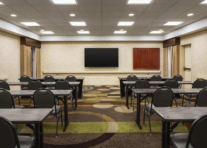Hampton Inn Tropicana