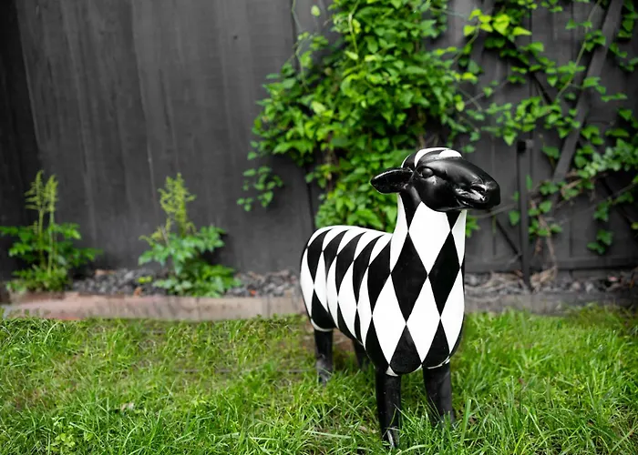 The Loft Pet & Bike Friendly Studio Garden