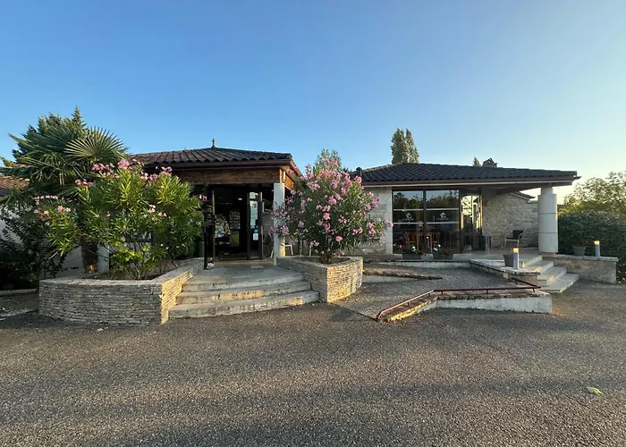Logis Hotel La Bergerie Hôtel 3 étoiles Restaurant savoureux