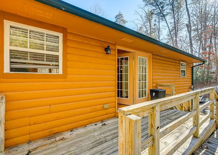 8 Mi To Chattooga River: Pet-Friendly Mtn Cabin