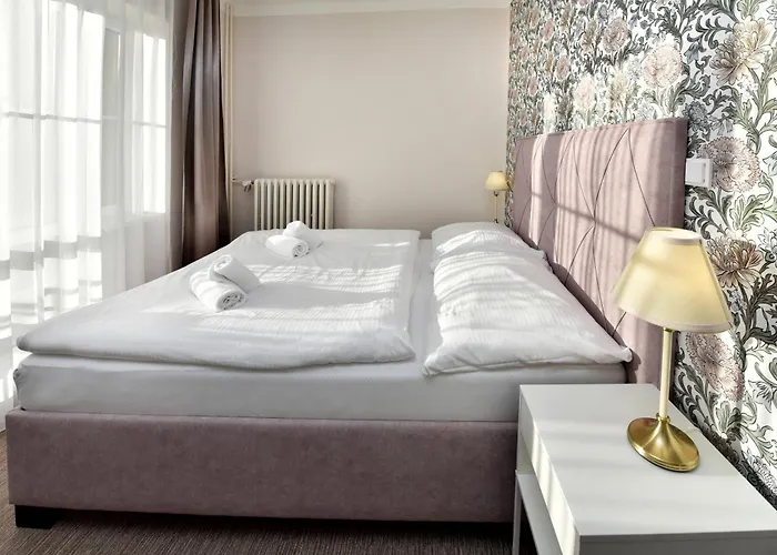 APLEND Hotel Lujza Major