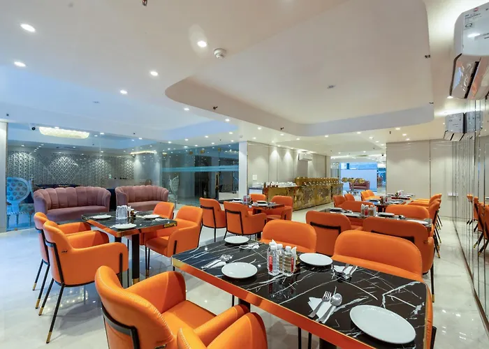 Aadat Hotel Subhash Chowk Gurgaon