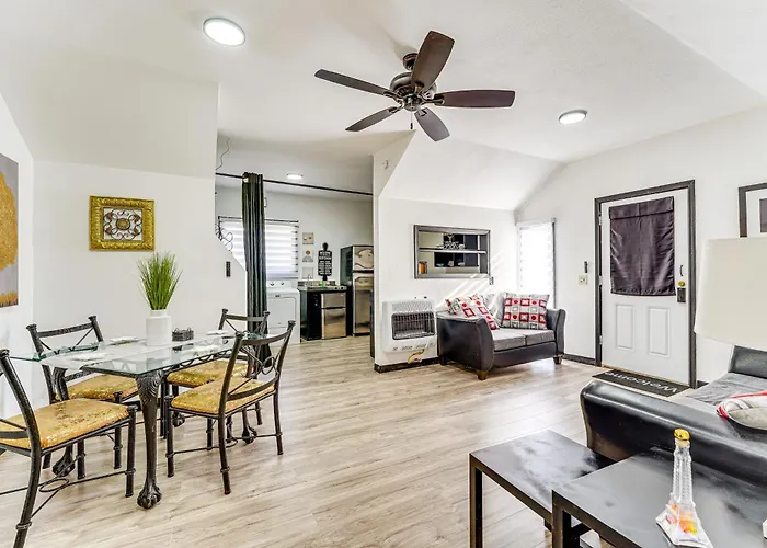 Springdale Vacation Rental ~ 9 Mi To Fayetteville!