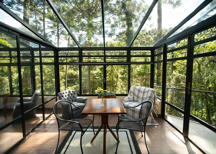 Araucária Lodge - 800 metros do Capivari
