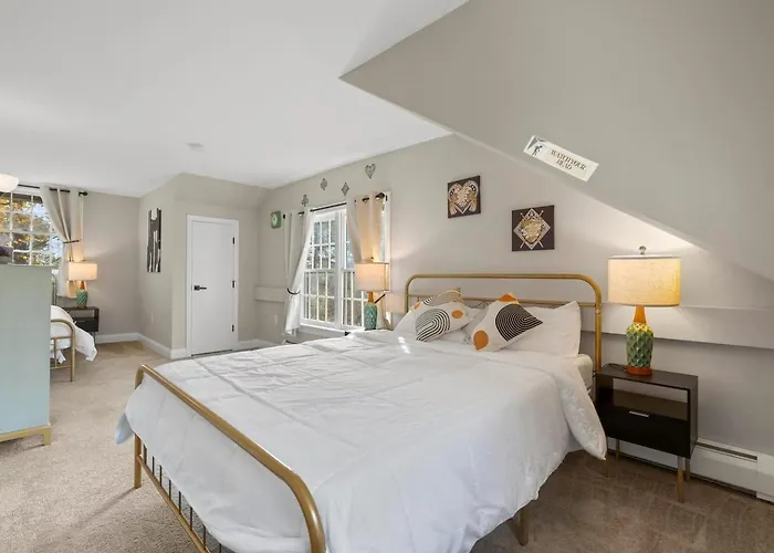 Spacious-5 Beds! 3 Mi To Mohegan