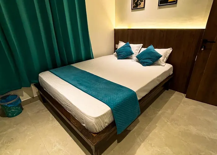 Hotel Emerald